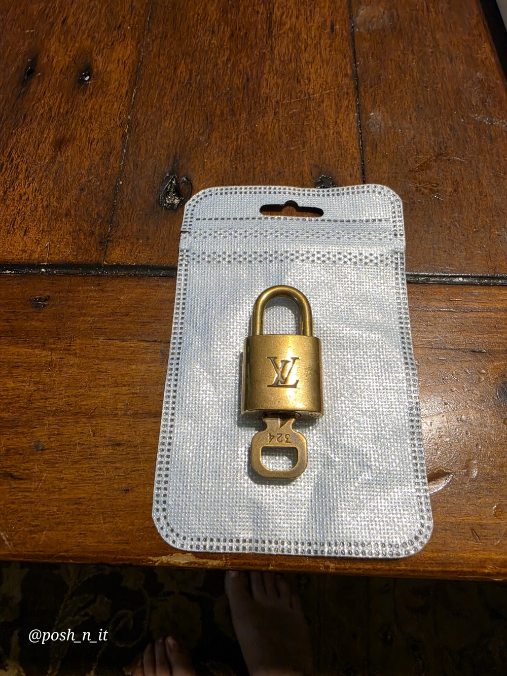 Louis Vuitton Gold Padlock Charm 324